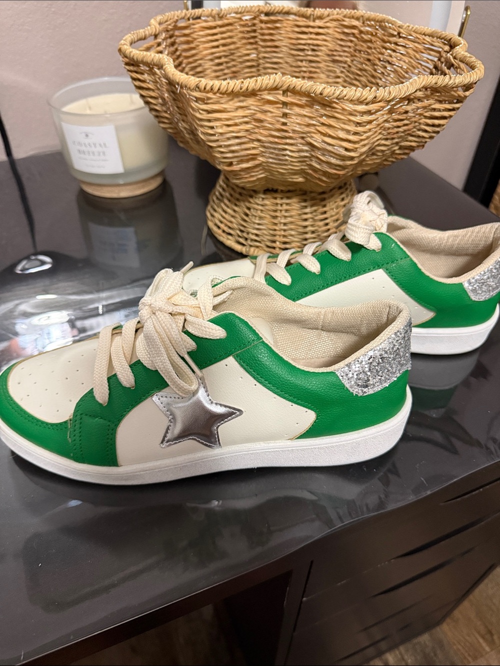 Women’s Green and Cream Star Low-Top Sneakers